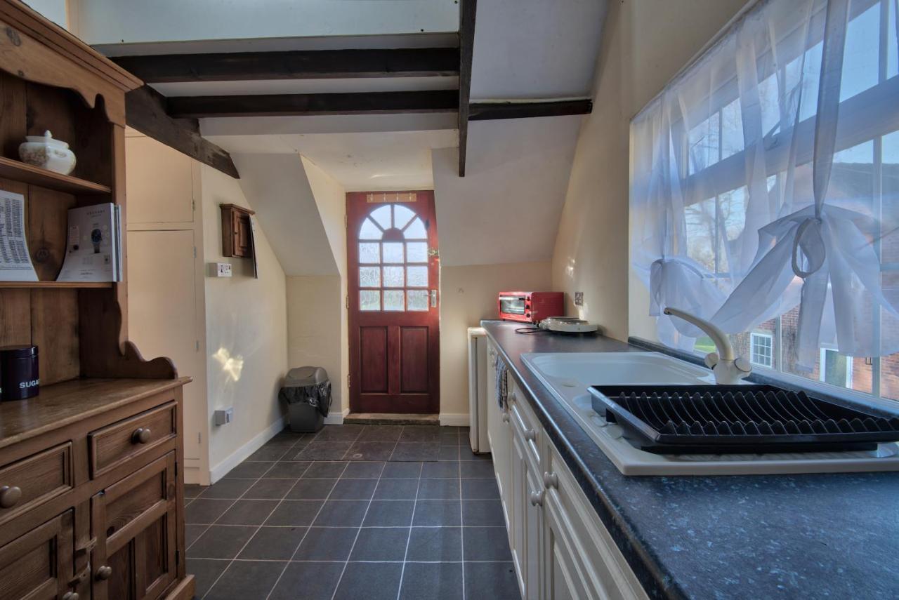 17Th-Century One Bed Studio With Parking & Garden! Elkesley Exterior photo