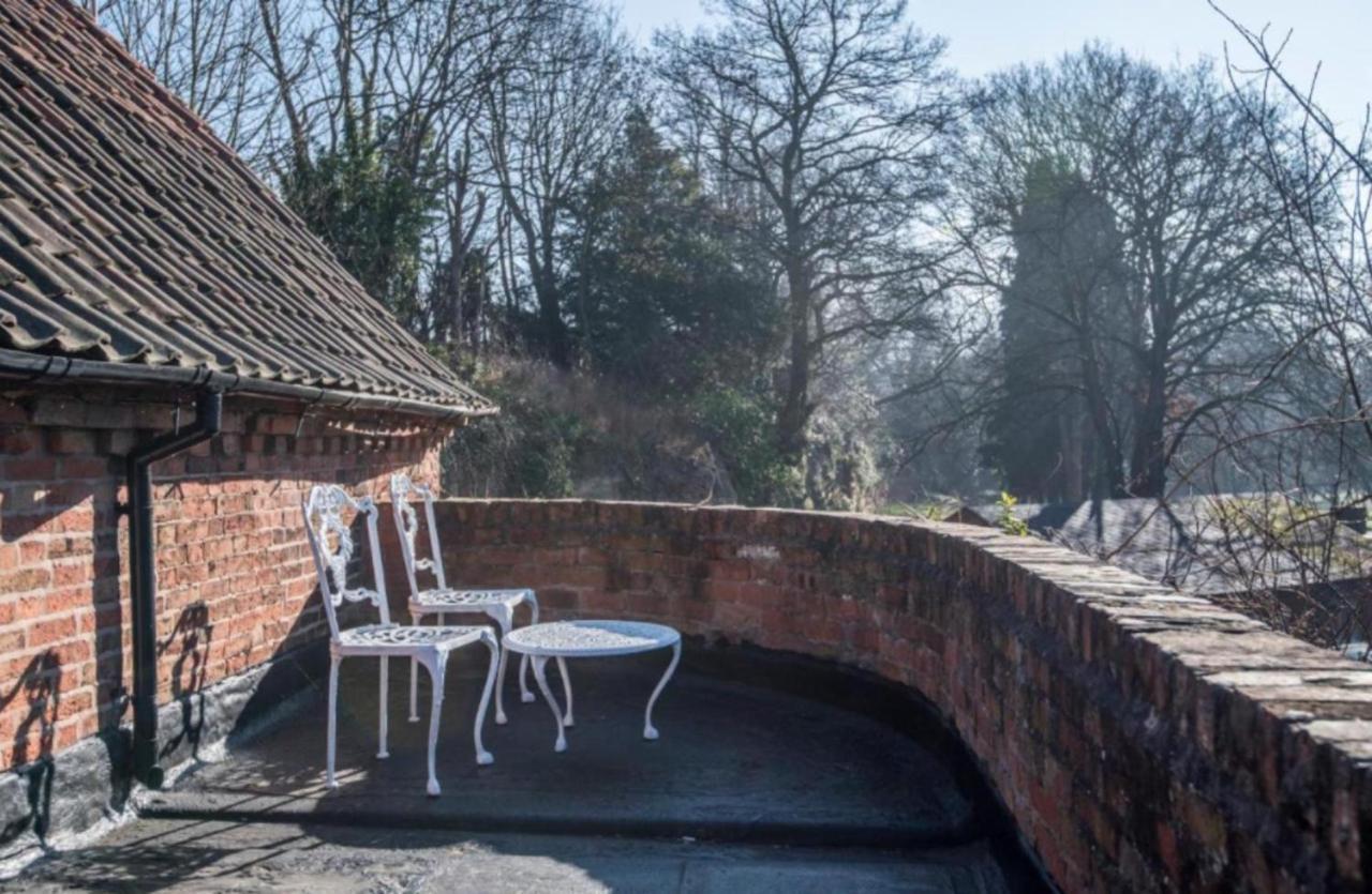 17Th-Century One Bed Studio With Parking & Garden! Elkesley Exterior photo